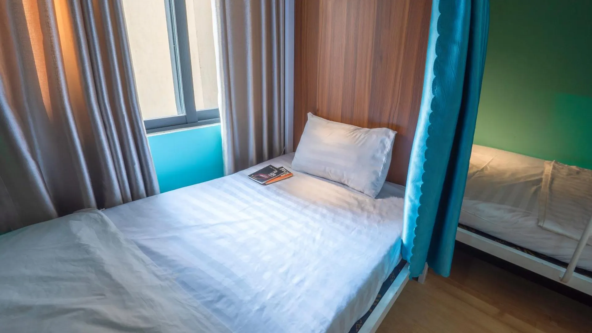 Capsule hotel Boo Beach Hostel , 24-Hour Reception & Free Billiards Da Nang